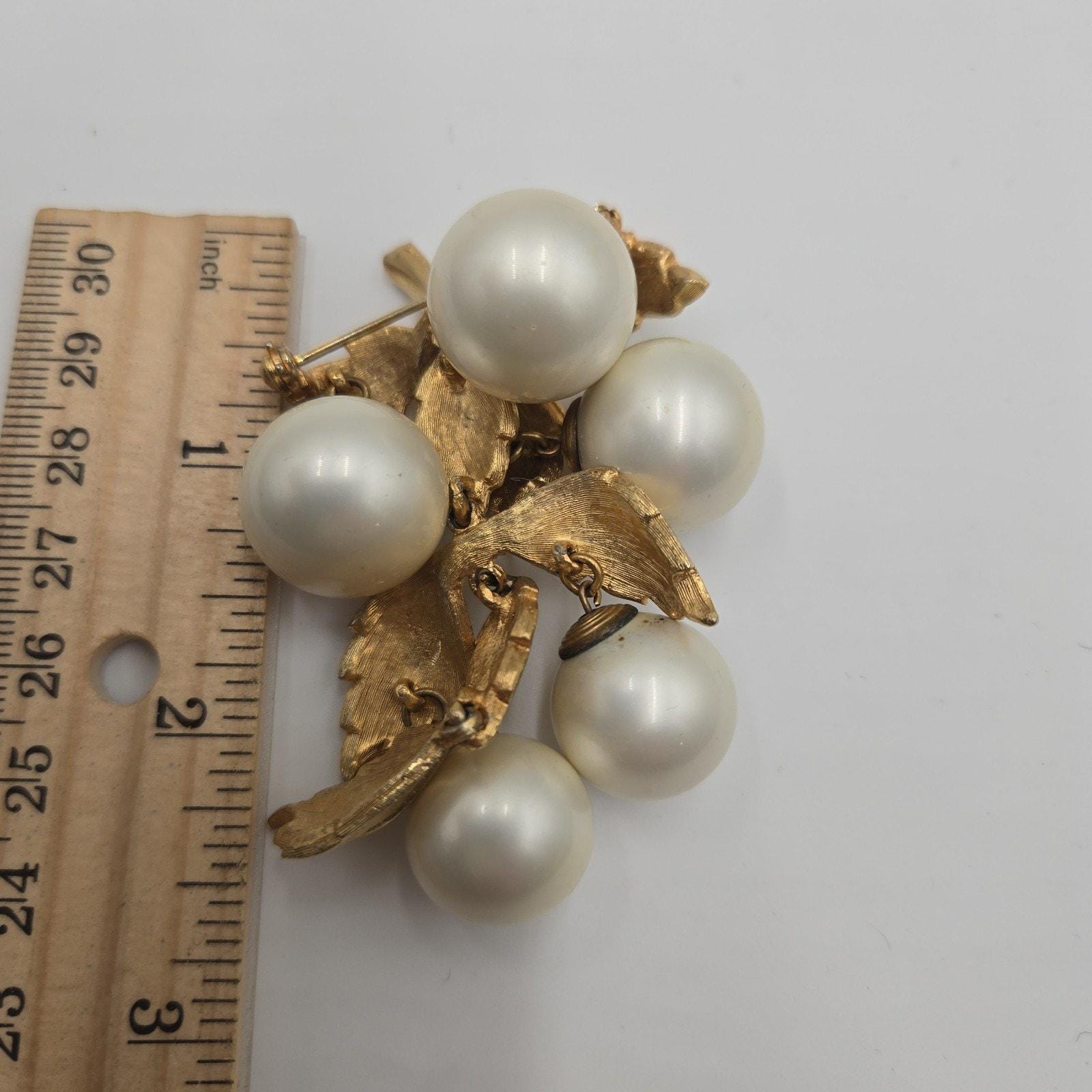 Broche Raisin Vintage Bleu Marine Et Blanc - 5,1 Cm - Neuf Sans Emballage
