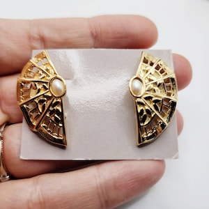 Vintage 80s AVON Moonlight Lace abanico en forma de tono dorado Clip en pendientes de perlas de imitación