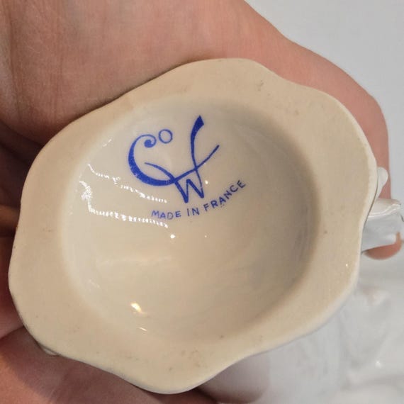 ヴィンテージ アンティーク フランス製 手描き 花瓶 CW サイン入り