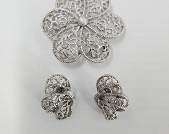 Vintage Crown Trifari Silver Swirling Filigree Brooch Earrings Set Demi Parure