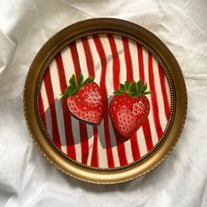 Strawberry Oil Painting Round Vintage Framed, Still Life Painting Kitchen Wall Decor, Unique Fruit Illustration for Gallery Wall, Red Art