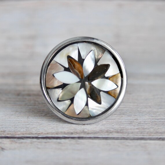 Mother Of Pearl Round Drawer Knob In Silver Beach Decor Etsy