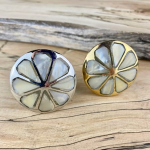 Mother of Pearl Drawer Knob Daisy Pattern  - Sea Shell Cabinet Knobs in Gold or Silver - Coastal Nautical Decor
