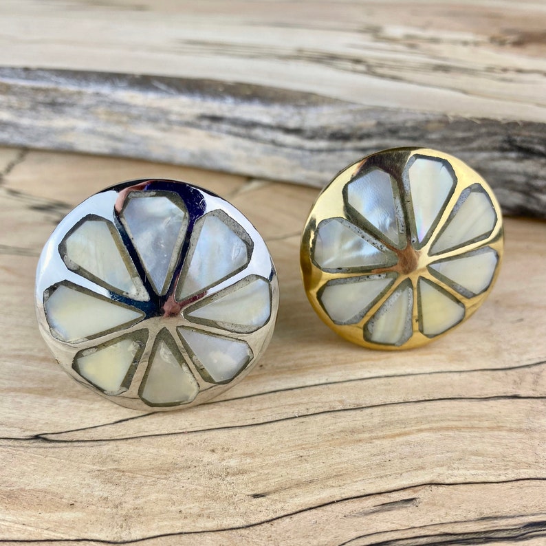 Pearl Drawer Knobs with a daisy Pattern in Gold or Silver on Spalted Maple wood