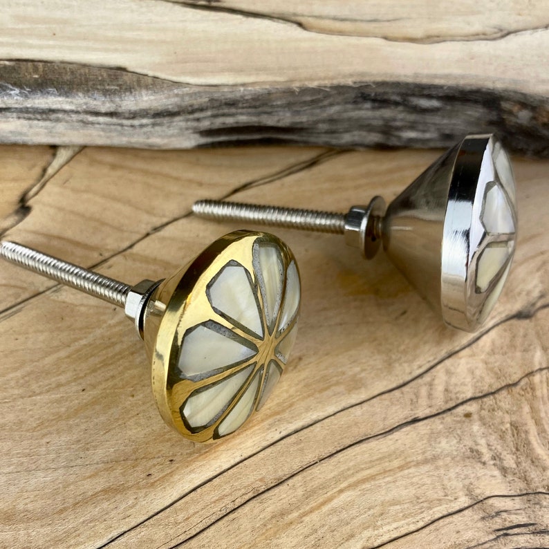 Pearl furniture Knobs with a daisy Pattern in Gold or Silver on Spalted Maple wood