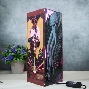Baldurs Gate Holzkistenlampe, Baldurs Gate 3 LED-Lampe, Nachtlichtdekor, 3D gedruckte Lampe, handgefertigte Lampe, Tischlampe, Dekolampe, Gamer Geschenke