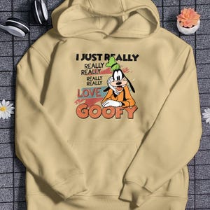 Sudadera con capucha vintage de Goofy, sudadera con capucha de Goofy I Just Really Love, sudadera con capucha de perro divertida, camiseta de parque de dibujos animados, camiseta de viaje de 2025, camiseta de vacaciones de verano, regalo