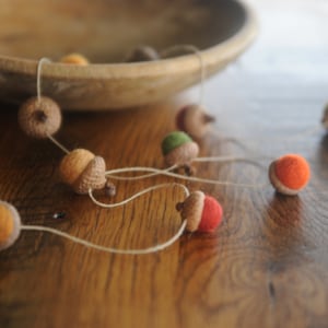 Felted Wool Acorn Garland, Fall Colors, 4 Feet Long on Hemp Twine