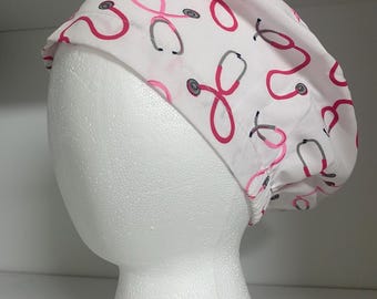 聴診器付きピンク耐液性コットンスクラブキャップ：ロングヘア看護師医師病院着用