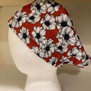 Flower Scrub Cap: Fluid-Resistant Cotton, Healthcare Professional