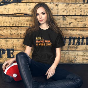 Roller Skate Vibes T-Shirt | Roll. Have Fun. & Vibe Out. | Skater Girl Shirt | Retro Skating Tee