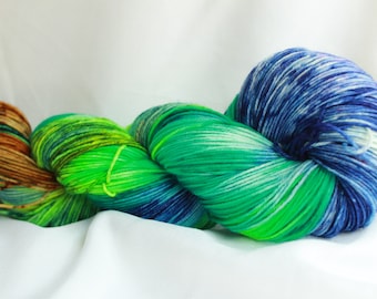 LITTLE LEAGUE Speckled super wash merino nylon sock 100 grams 463 yds 75, 25