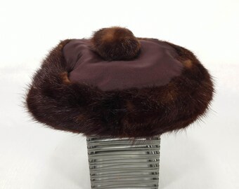 Vintage Brown Fur Pillbox Hat by Mister T, Satin Lined  display picture 3