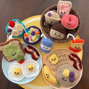 Crochet breakfast play food