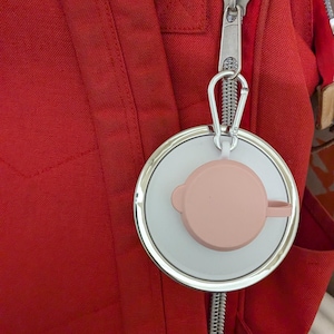 Bottiglia d&#39;acqua pieghevole in silicone: senza BPA, riutilizzabile con moschettone