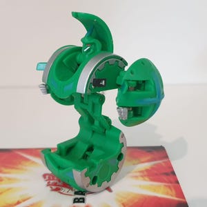 Bakugan Zeon Hylash Ventus Green  Darkus Subterra Pyrus Aquos Trap New Vestroia Battle Brawlers