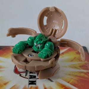 Bakugan Hammer Gorem 480G Tan Subterra B2 Battle Brawlers