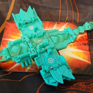 Bakugan Falcon Fly Ventus Green  Darkus Subterra Pyrus Aquos Trap New Vestroia Battle Brawlers