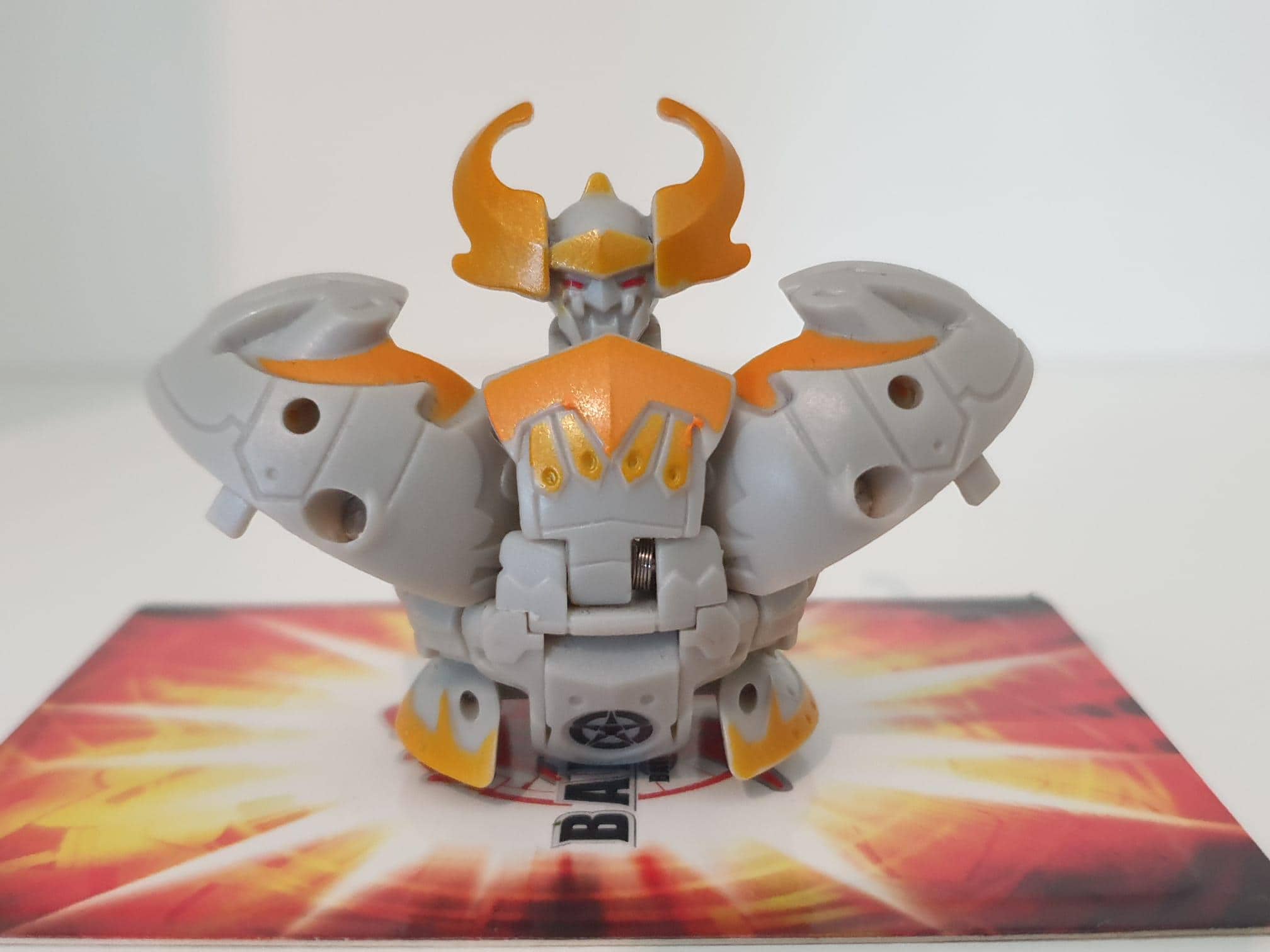 BAKUGAN Krakix 700g Gray Haos GUNDALIAN INVADERS Rare Fast