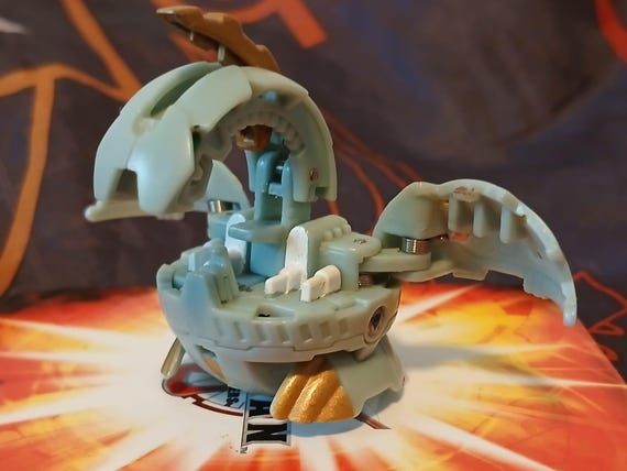 Bakugan Naga 640g Gray Haos BATTLE BRAWLERS Rare - Fast Shipping