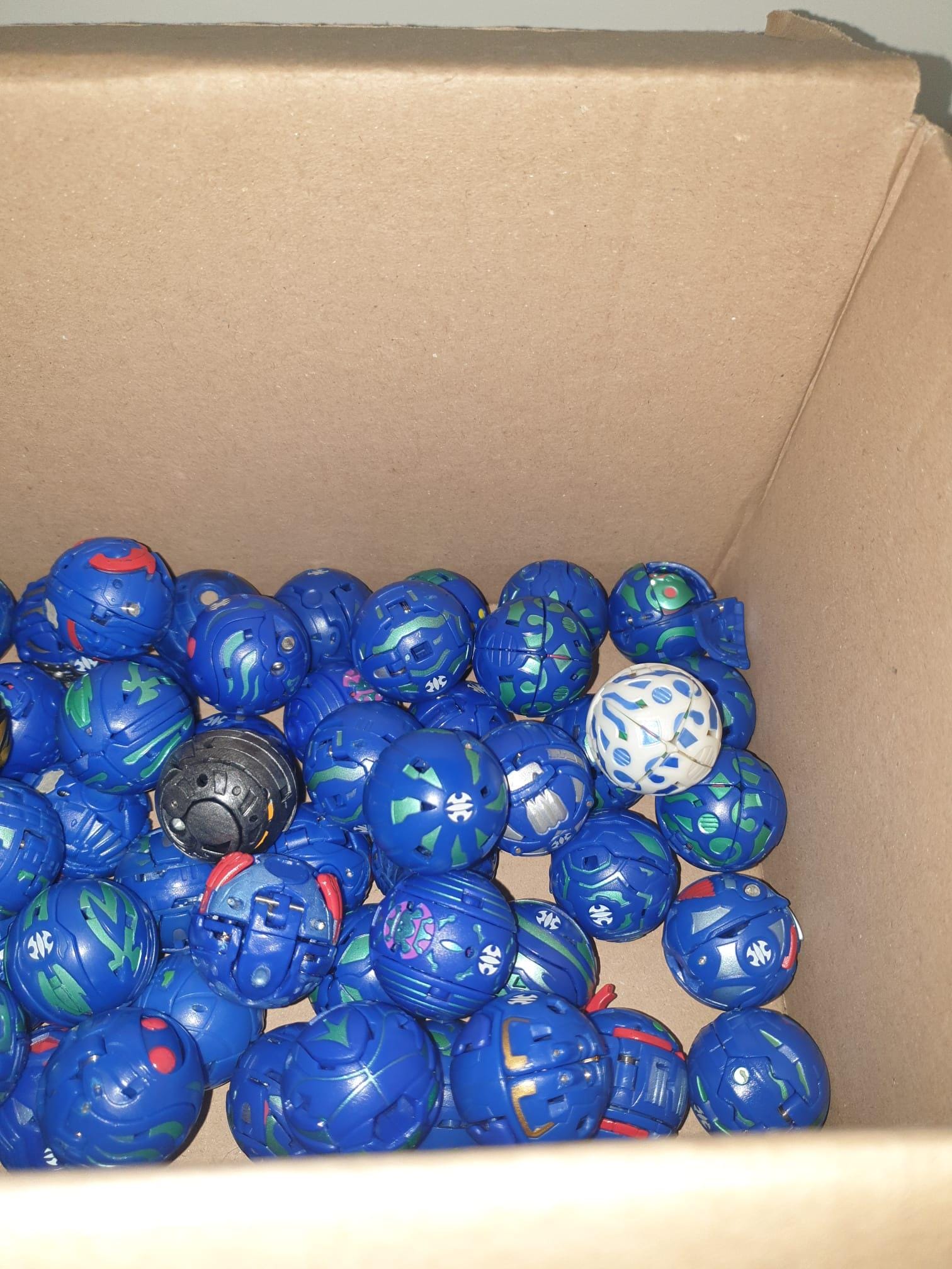 Bakugan Aquos Lot of 4 and 5 Cards CHEAP Battle Brawlers Random