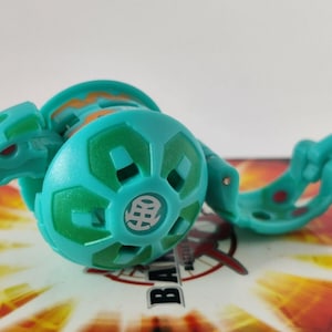 Bakugan Battle Brawlers Serpenoid Green Ventus 330G Free Shipping Worldwide