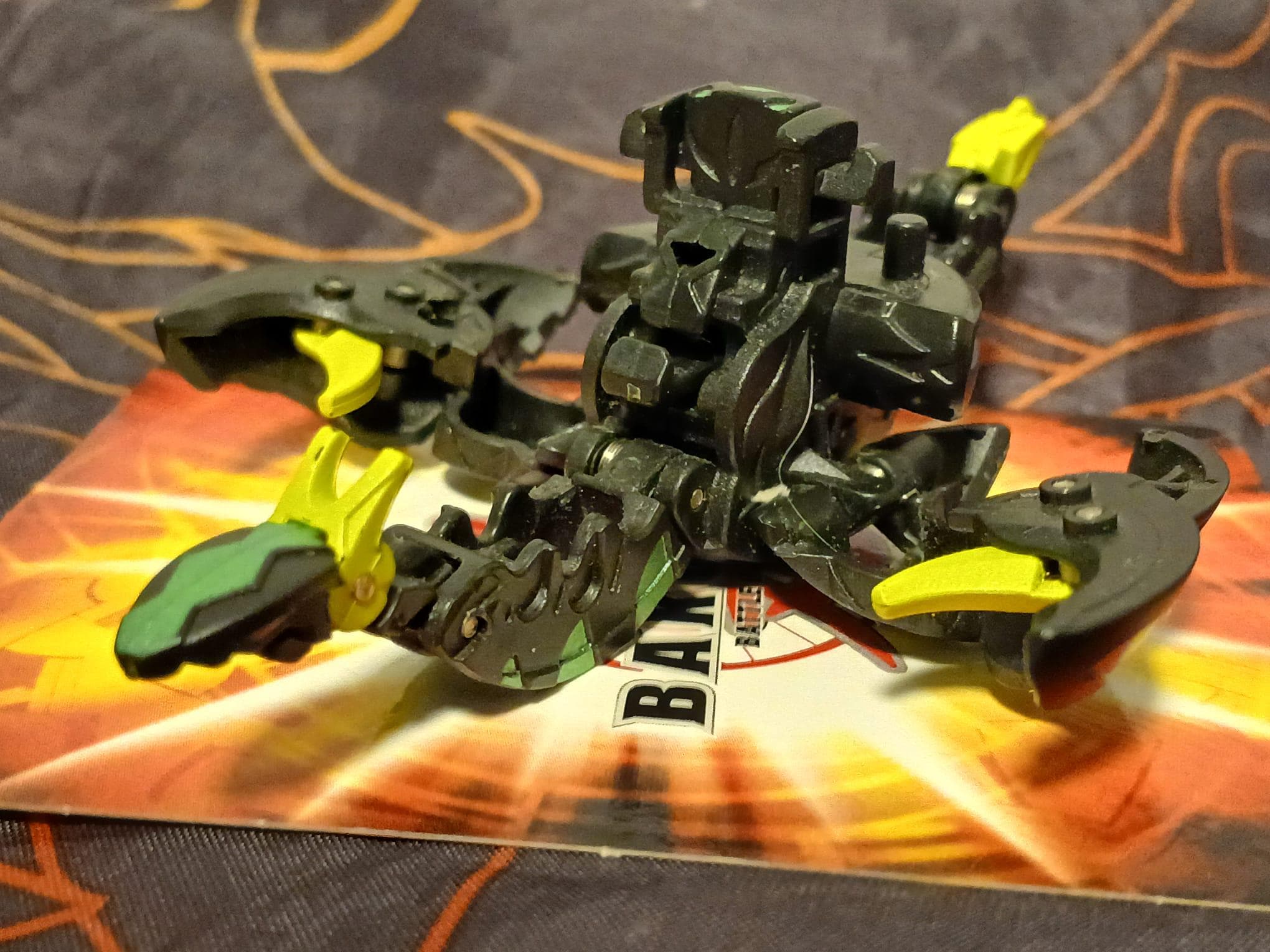 Rare Bakugan Gundalian Invaders BakuDouble-Strike Darkus Phantom Dharak 700g