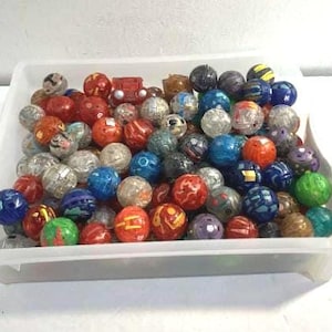 Bakugan Battle Brawlers Lotto casuale di 2 e 4 carte SOLO TRASLUCIDI ECONOMICI