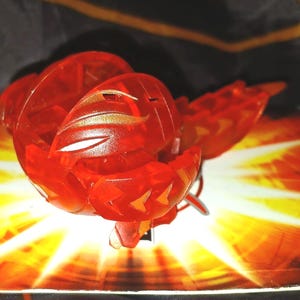 Bakugan Limulus Pyrus Translúcido Batalla Brawlers CRIMSON Raro