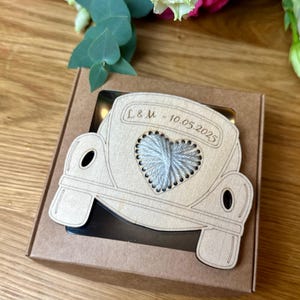Kindertisch Hochzeit Kinder | Gastgeschenke Hochzeit Kinder | Beschäftigung Hochzeit |  DIY Bastelset Holzkarte | Fädelspiel | Hochzeit Kind