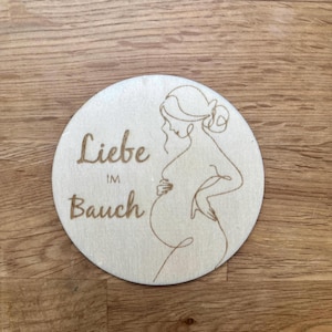 Geburt Verkündung | Liebe im Bauch Holzscheibe graviert | Babybauch Shooting |Schwangerschaft verkünden | Geschenkidee Babyparty | Schwanger
