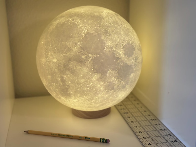 Lampe lune géante 25 cm XL - Données NASA - texturé - lithophane lunaire - fabriquée aux États-Unis image 3