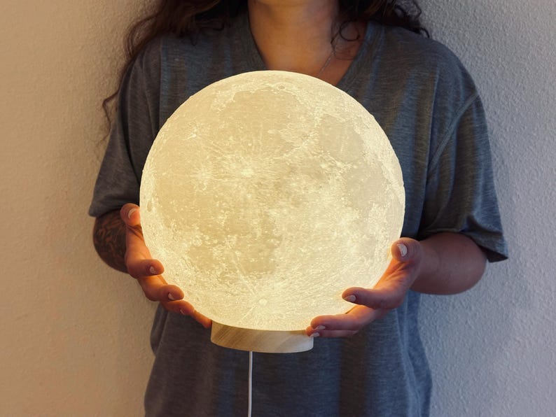 Lampe lune géante 25 cm XL - Données NASA - texturé - lithophane lunaire - fabriquée aux États-Unis image 4