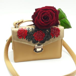 Petit sac à bandoulière en cuir | Sac à bandoulière fait main | Porte-documents de créateur | Sacoche beige | Cadeau pour elle | Sac à main du 3e anniversaire | Élégant