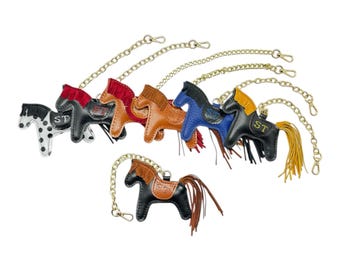Dije de bolso de caballo: Dije de cuero para bolso o coche, accesorio para mochila, llavero de la suerte, llavero personalizado