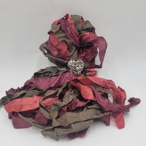 Vintage Button Moody Romance Distressed Bundle Collection set of Three Shabby Chic RIBBON crinkled seam binding - 12 Yards rayon bild 2