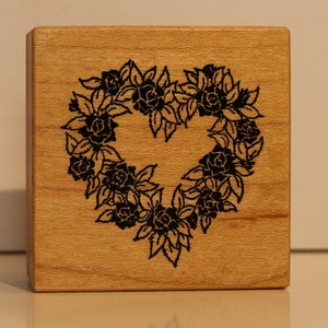 PSX Botanical Floral Rose Heart Wreath rubber stamp image 1