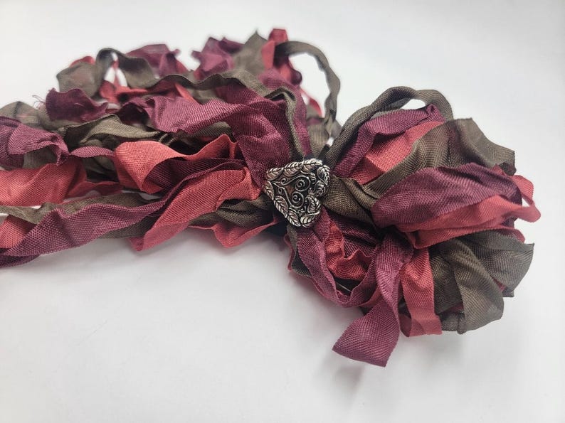 Vintage Button Moody Romance Distressed Bundle Collection set of Three Shabby Chic RIBBON crinkled seam binding - 12 Yards rayon bild 3