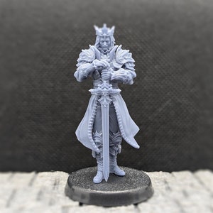 Vampire Noble: D&D, PathFinder, Frostgrave, 3D Resin Miniature 32mm 75mm Resin Miniature, Curse of Strahd
