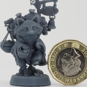 Mapache Mercader o Monje: Miniatura de D&D, TTRPG sin pintar / Criaturas Pepunki / Modelos a escala de 32 mm y 75 mm
