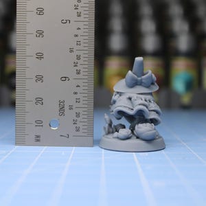 Frog Wizard, Unpainted Pepunki Creatures : Dungeons and Dragons Mini RPG Tabletop Miniature DnD Painting Pathfinder 5e DnD 32mm