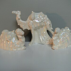 Small Ceramic Nativity Creche Scene Mother of Pearl image 5