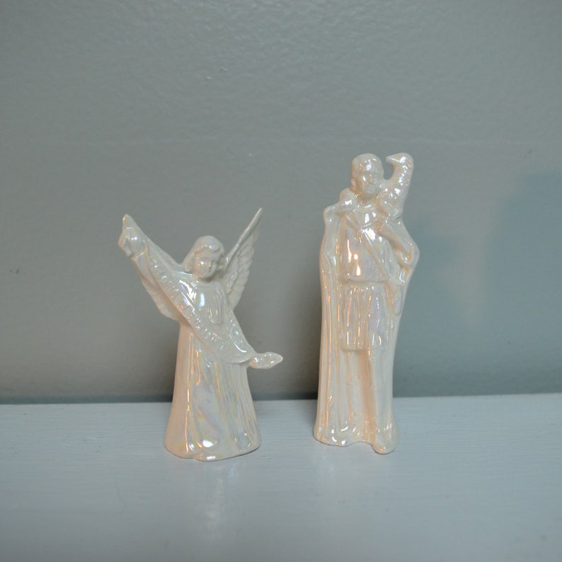 Small Ceramic Nativity Creche Scene Mother of Pearl image 6