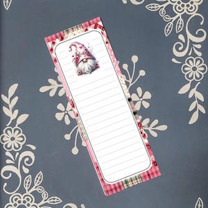 Gnome, rosa hjärtan, magnetisk anteckningsblock
