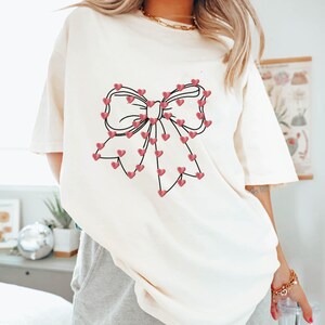 Valentine Bow Embroidery Tshirt Sweatshirt hoodie Coquette Bow Sweatshirt XOXO Valentine&#39;s Day Shirt Valentines Day Gift Valentines Day Gift