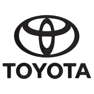 Könnte beinhalten: Schwarzweißes Logo der Automarke Toyota. Das Logo zeigt ein stilisiertes Oval mit einem überlappenden Kreis im Inneren. Das Wort "TOYOTA" ist in Großbuchstaben unter dem Logo geschrieben.