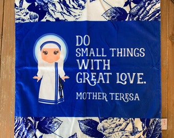 Mother Teresa Ultra soft Lovey Blanket. Saint Teresa Blanket. Minky Lovie Blanket. Baby Gift. Baby Nursery. Baptism Gift. Catholic Baby Gift