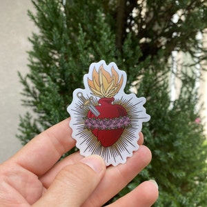 2.5” Vinyl Waterproof Sacred heart of Mary Stickers. Sacred heart Water bottle Saint Sticker. Catholic decal. Sacred Heart Decal