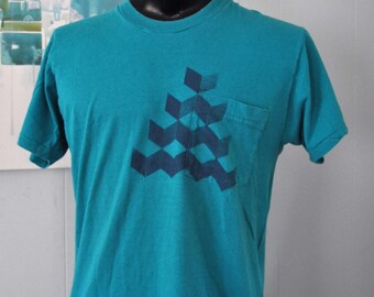 QBert Cubes t Stahlblau auf blaugrün Aqua eine Tasche Tshirt geometrische einzigartige Original Design abstrakt MENS große MEDIUM