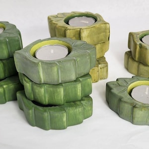 5 Light Green 7 Dark Green Leaf Tea Light Holders 12 Total Includes 12 Candles